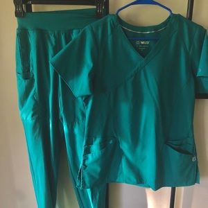WonderWink Hunter Green Jogger Scrubs
